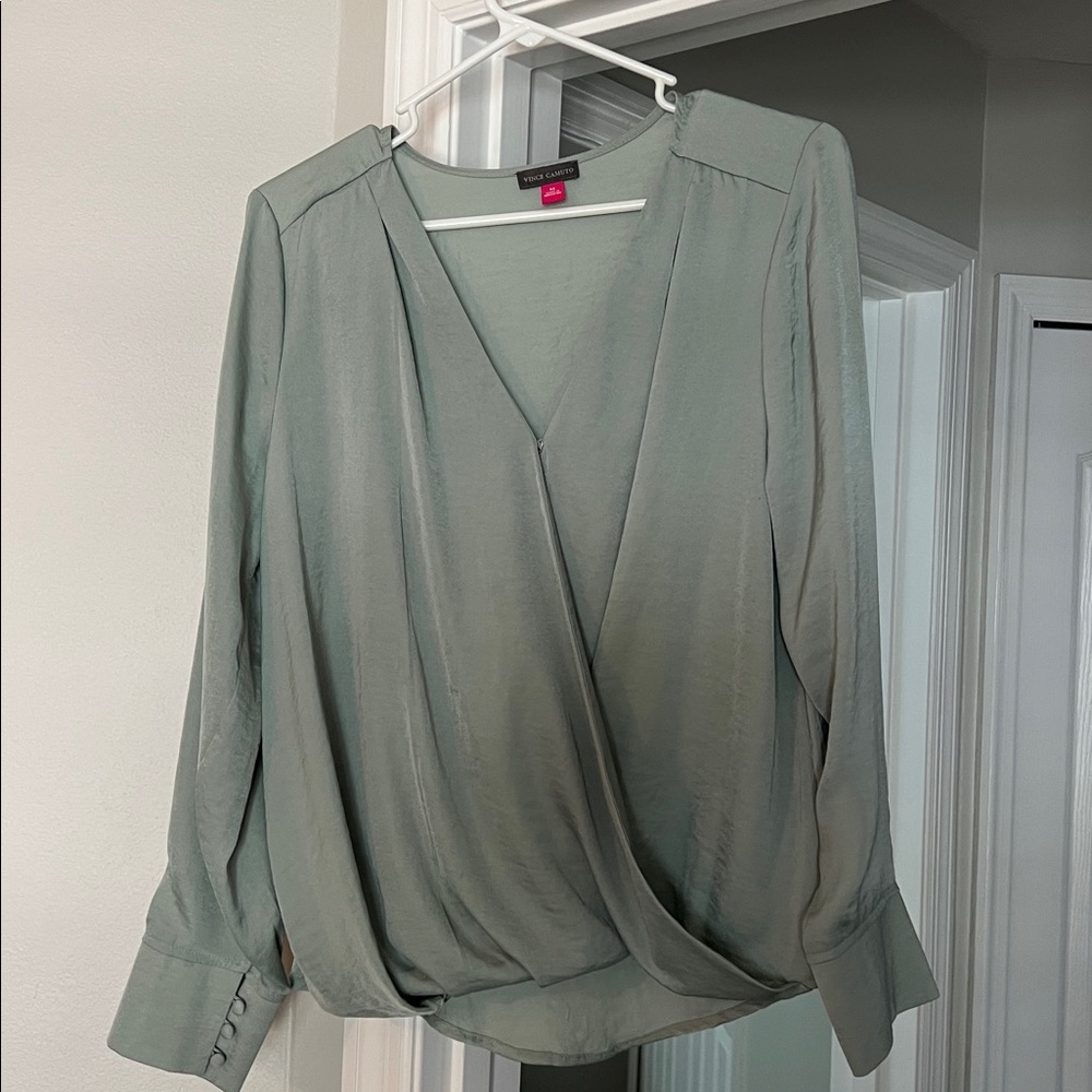lot of 3 womens chiffon flowy tops blouses size M L allison & vince camuto